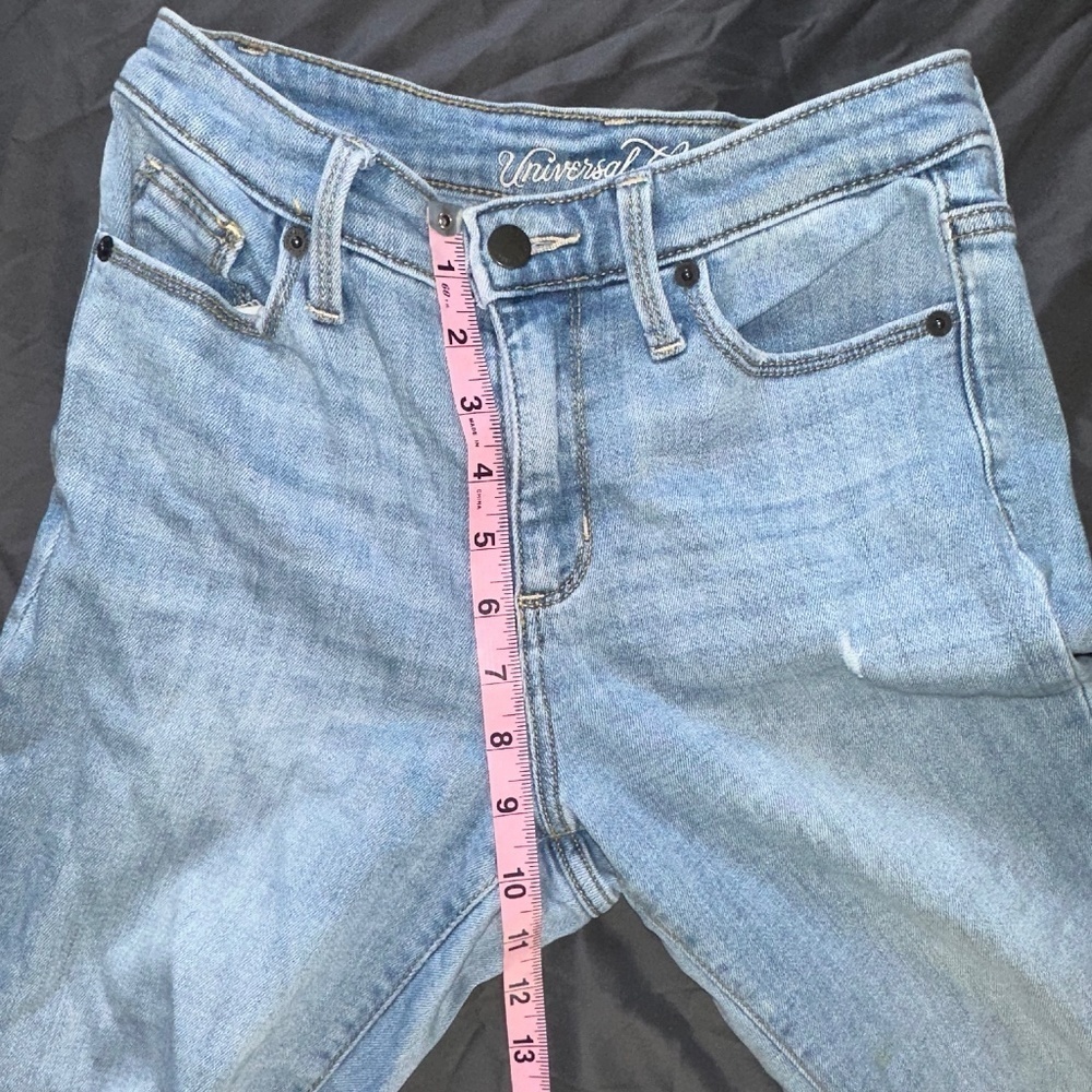 Universal Thread Women's 2 / 26 Jeans Straight Leg High Rise Knee Holes - Picture 7 of 8